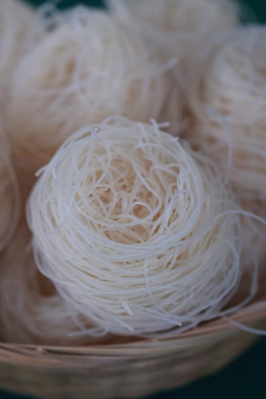 【现货】湖南手工米粉 自然米香味 0玉米淀粉0明巩胶质0添加剂 纯大米+山泉水制作 常温保存 商品图6