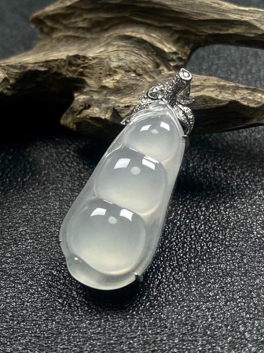 【FC0179】18K金镶嵌翡翠冰种福豆吊坠 水润光泽 饱满细腻 款式精致 商品图2