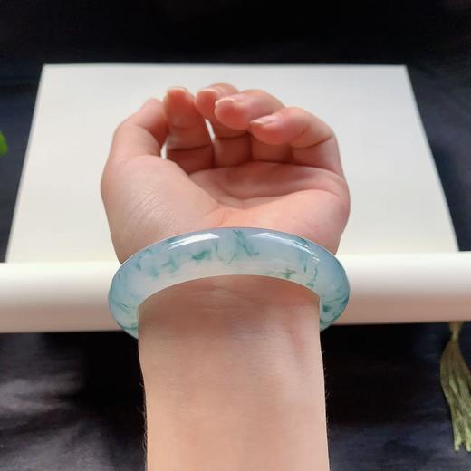 高货飘花翡翠手镯 传家宝温润圆满中式翡翠手镯49625031814H（一口价） 商品图5