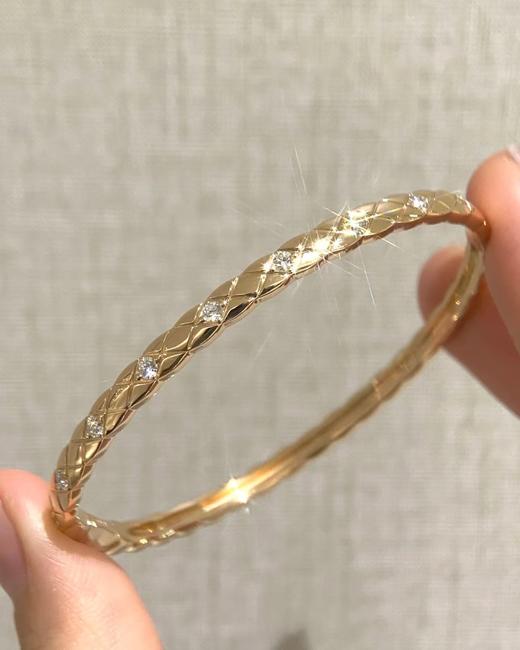 TB35-香奈儿菱格纹半钻手镯（XJ） 商品图6