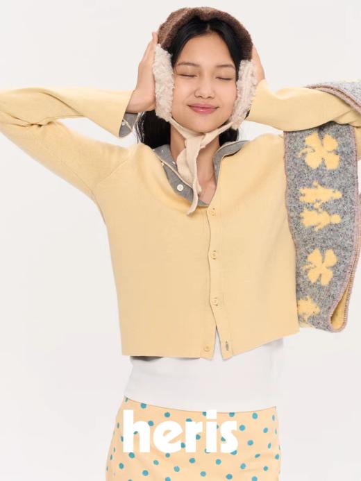 heris/H53101/奶油撞色波点 正反两穿设计 海军翻领开衫毛衣短外套 商品图0