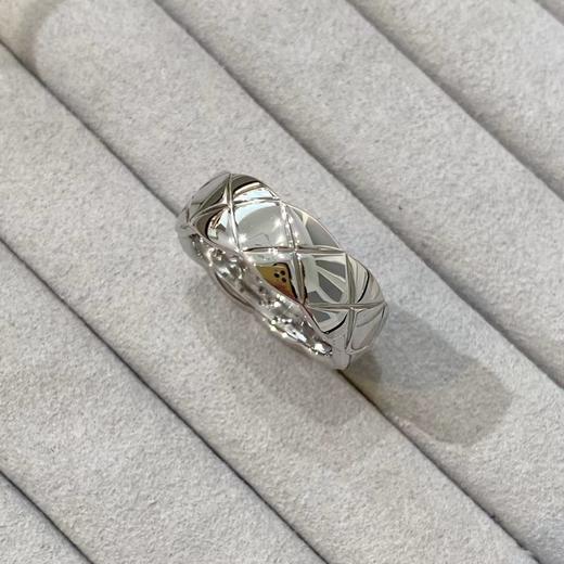 TB37-香奈儿菱格纹宽版水钻戒指（XK） 商品图3