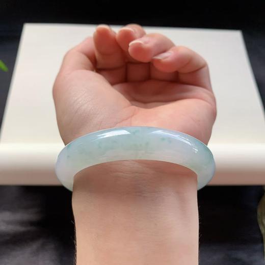 高货飘花翡翠手镯 传家宝温润圆满中式翡翠手镯49625031812H（一口价） 商品图5