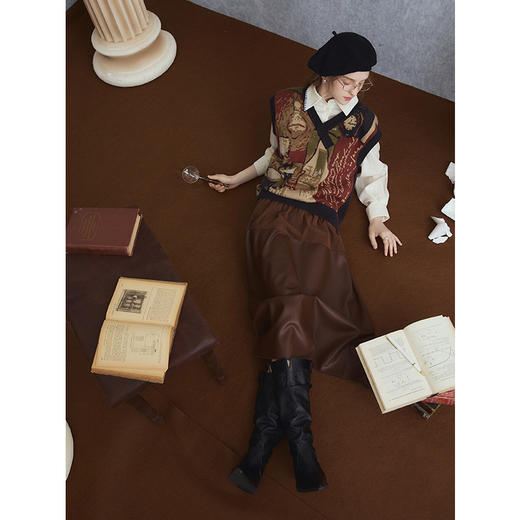 两三事梵高文艺时光机2025秋新款复古提花v领针织马甲女宽松马夹 商品图2