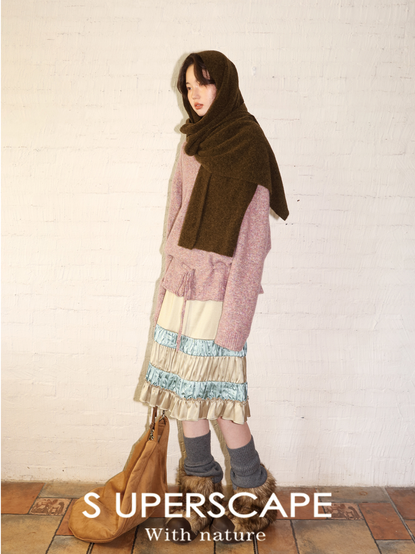 素舶 天丝羊毛缎面抗菌撞色褶皱花边低腰A字半身裙