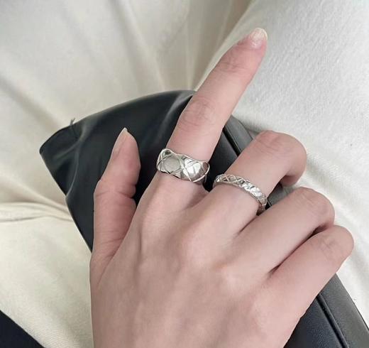 TB32-香奈儿菱格纹窄版戒指镶钻 无钻（XK） 商品图0