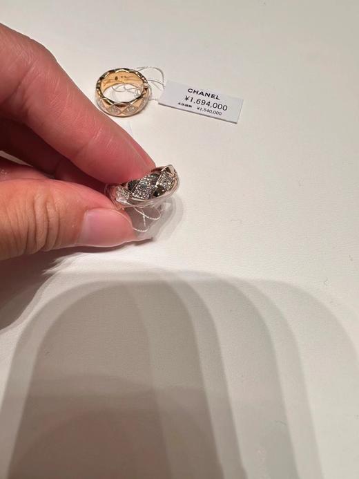 TB36-香奈儿菱格纹宽版镶钻戒指（XK） 商品图4