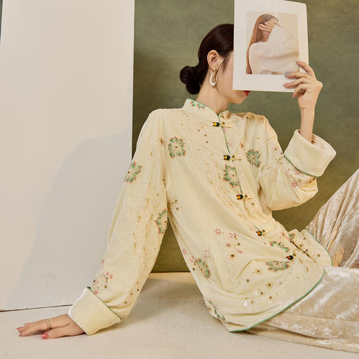 SS N7041国风新中式高端时尚上衣绣珠丝绒刺绣盘扣外套 商品图2