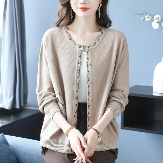 CC 10-6616宽松休闲针织开衫显瘦毛衣外套 商品图3