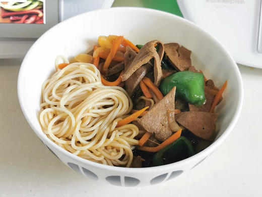 【现货】湖南手工米粉 自然米香味 0玉米淀粉0明巩胶质0添加剂 纯大米+山泉水制作 常温保存 商品图5