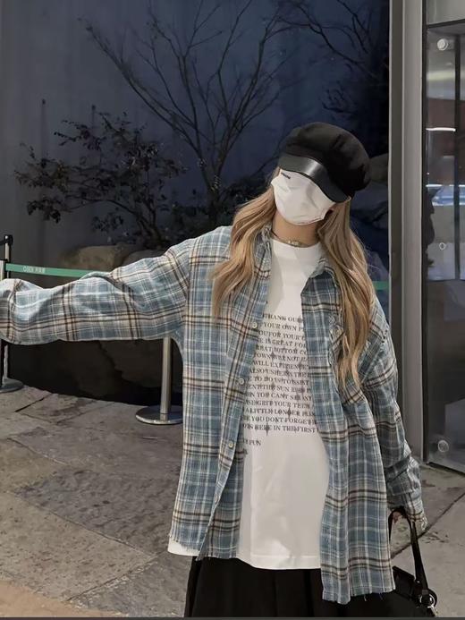 【秋上新】吉妮品牌 053A蓝色格子中长秋款衬衫-喜出 商品图4