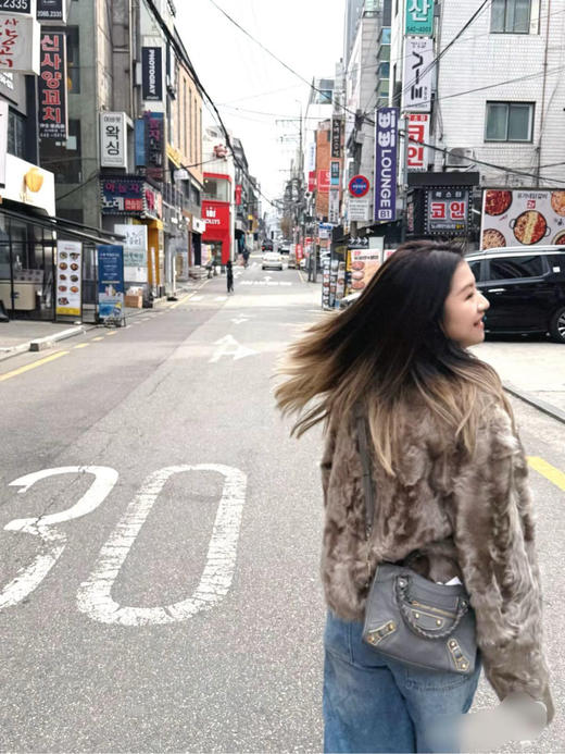 巴黎世家 city mini 做旧牛皮 灰金 机车包 商品图3