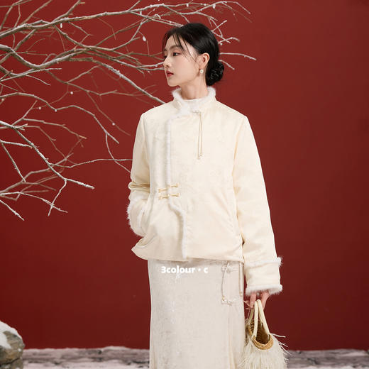 三彩【素梅流光】2025冬季新款90白鹅绒羽绒服宽松直充外套C 商品图1