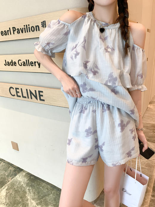 <曾小咸推荐>现货秒杀！最后一波 ！抢到赚到！紫色碎花短裤 日常119.99 立减70 秒杀49.99 商品图7