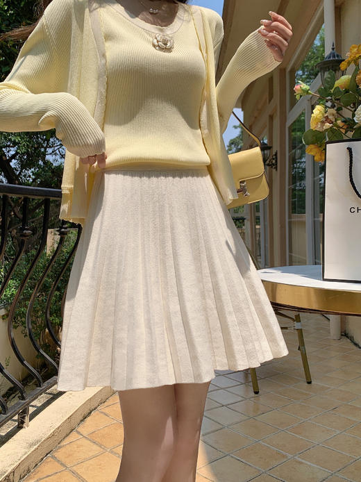 张心子【半岛情书】温柔俏皮减龄针织百褶半身裙 U2509040 商品图1