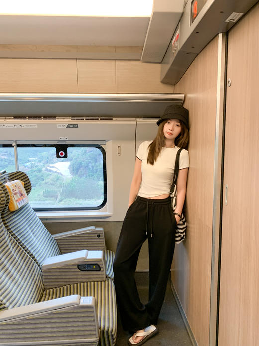 【149元任选2件】现货！4色百搭松紧腰显瘦休闲裤 商品图5