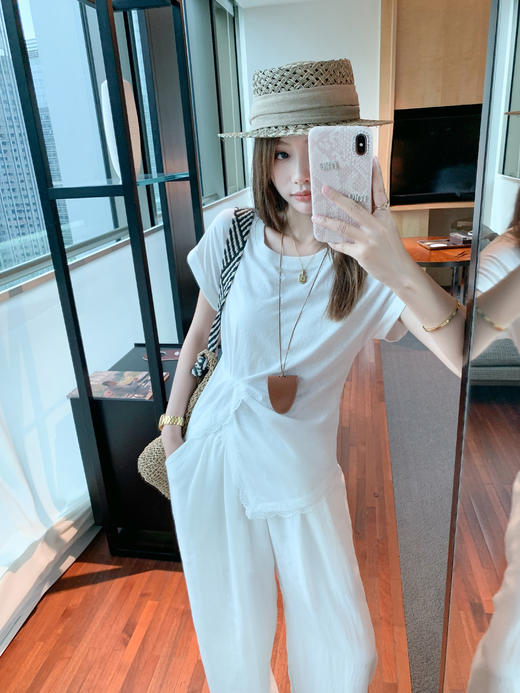 <曾小咸推荐>现货秒杀！最后一波 ！抢到赚到！下摆开衩蕾丝不规则短袖 日常109.99 立减50 秒杀59.99！ 商品图5