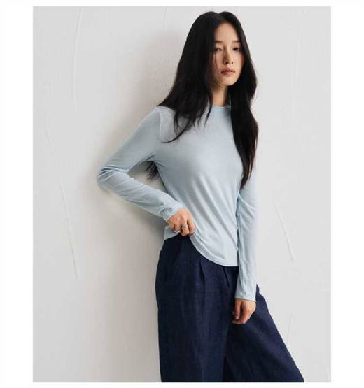 打底界的爱马仕‼️面料党狂喜🔥【立体缝线小立领醋酸羊毛系列】🐑 轻~垂~糯~ 裸感透气 奢华舒适 简直是享受☁️ 百搭不挑人🔥 ❌某宝同款在售 商品图1