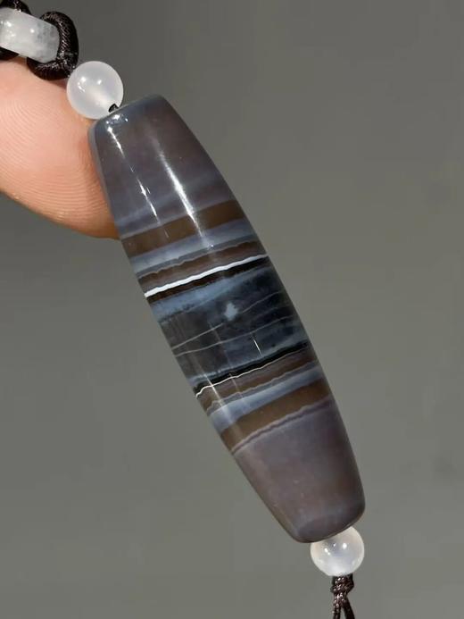 灰褐底白线缠丝玛瑙橄榄珠，顺丰包邮 商品图1