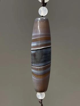 灰褐底白线缠丝玛瑙橄榄珠，顺丰包邮