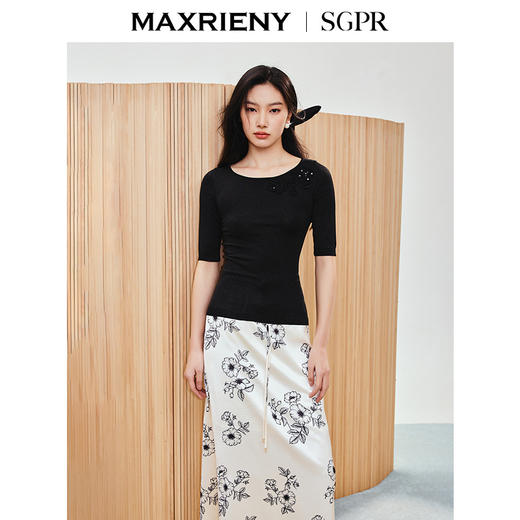 MAXRIENY【商场同款】2025夏季新款手工盘花修身百搭显瘦上衣针织衫(货号:MU86SW008) 商品图0
