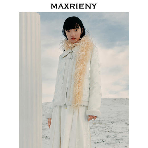 MAXRIENY新中式羽绒服24秋新款毛边国风盘扣外套女提花设计高级感(货号:MS85DC758) 商品图0