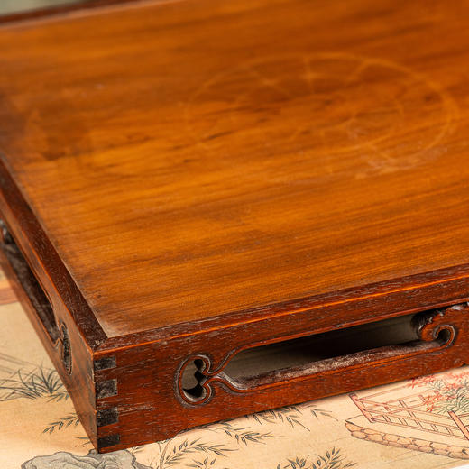 清	黄花梨透雕如意云纹鱼门洞方形器座 商品图3