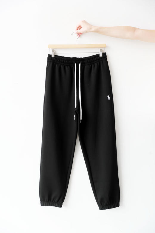 穿了不想脱，卫衣+卫裤一起。胸口小标宽松氛围感圆领套装C090568 商品图11