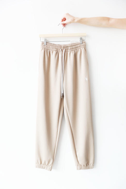 穿了不想脱，卫衣+卫裤一起。胸口小标宽松氛围感圆领套装C090568 商品图10