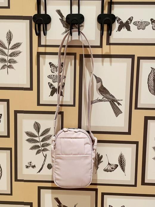 艾高 斜挎包中  BN626-F . 商品图1