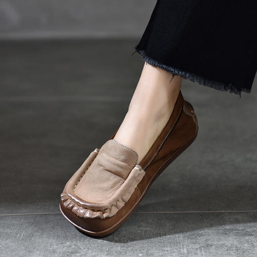 T62321-38真皮平底方头单鞋女软底2025秋季新款拼色女鞋软牛皮复古低帮单鞋 商品图3