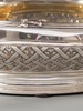 独角鹿西洋古董1880年代法国著名银器工坊CARDEILHAC签名出品莨苕花卉主题纯银精雕及镂雕装饰银镀金内壁双耳果樽 商品缩略图3
