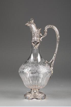 独角鹿西洋古董19世纪法国出品路易十五风格古典卷叶纹纯银精雕镶嵌花卉主题蚀刻水晶单耳酒壶