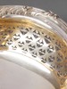 独角鹿西洋古董1880年代法国著名银器工坊CARDEILHAC签名出品莨苕花卉主题纯银精雕及镂雕装饰银镀金内壁双耳果樽 商品缩略图5