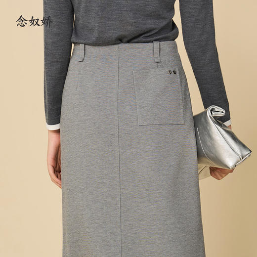 【商场同款】CNS5904 “ 老钱半裙 ” 廓形微A，包容显瘦不挑身材 开叉显腿长 智性灰色半裙 商品图6