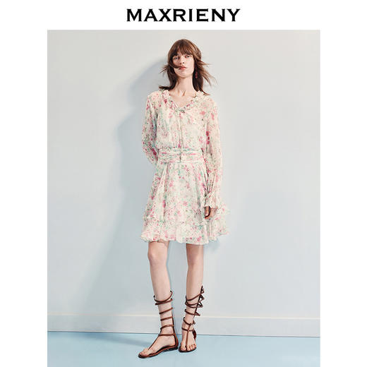 MAXRIENY优雅度假风碎花连衣裙25夏款抽褶收腰浪漫印花晕染(货号:MF86DR011) 商品图1