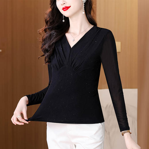 KQL C302N1785新品V领蕾丝网纱重工烫钻打底衫上衣修身显瘦T恤 商品图2