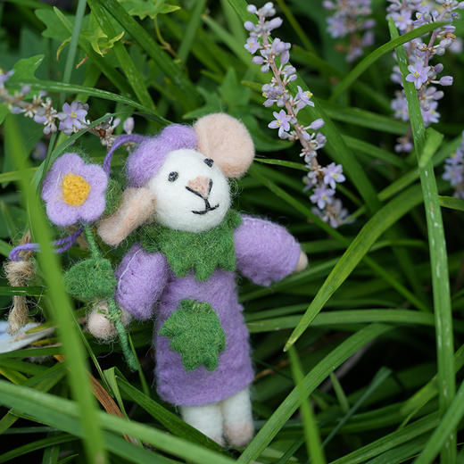 北京仓｜Felt So Good-Violet the Mouse-采花小老鼠 紫罗兰 羊毛毡 挂件［英国设计师］ 商品图0