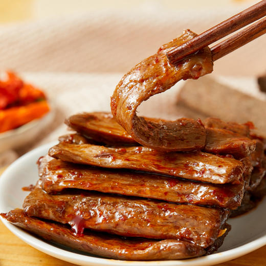 妈妈手作辣条 | 产选优质大豆蛋白+植物油 无科技健康零食 非油炸辣条也能放肆吃 豆卷醇厚裹满香辣软韧有嚼劲 开袋即食 出行宅家好搭子 商品图1