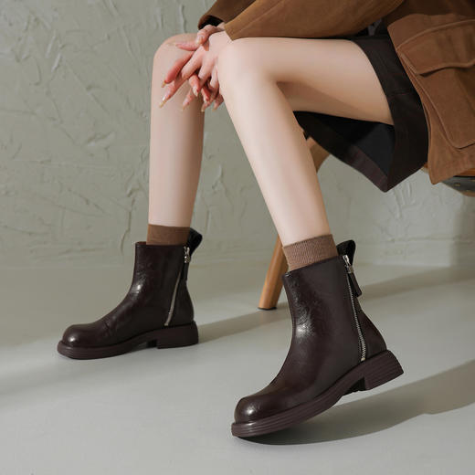 阿么手工女鞋低筒休闲短靴秋冬英伦风2025新款圆头时装靴女3.5CM 商品图2