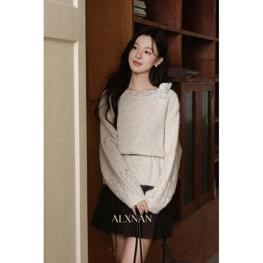 鹿向南「柔雾粉韵」高级感藕粉色宽松毛衣女秋新款小众长袖针织衫 商品图1