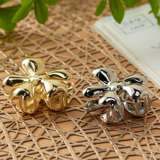  后脑勺优雅大抓夹鲨鱼夹头饰发夹发饰 商品图3