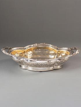 独角鹿西洋古董1880年代法国著名银器工坊CARDEILHAC签名出品莨苕花卉主题纯银精雕及镂雕装饰银镀金内壁双耳果樽