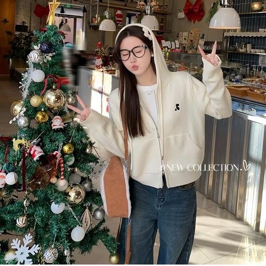 【早秋元气】茱莉缇韩系刺绣连帽卫衣 商品图4