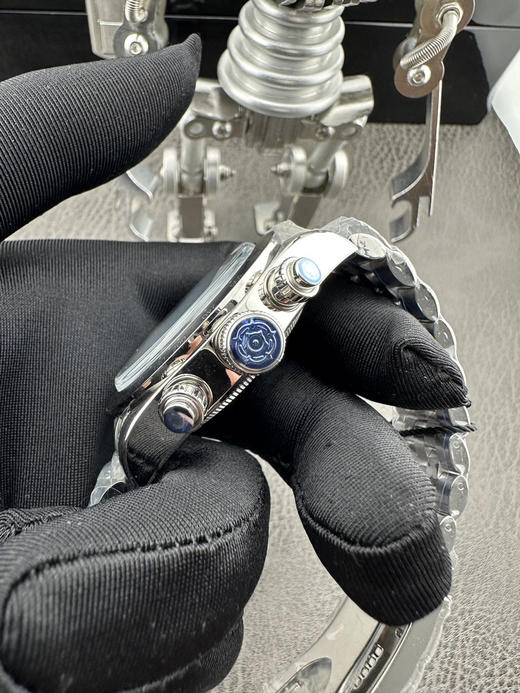 ZF新品—帝舵全新碧湾计时型(Tudor BlackBayChrono)腕表—经典元素与现代创新的精妙平衡,是真正意义上的“帝舵毕业款”整表基于正品original原版开模的super copy工精细 商品图4