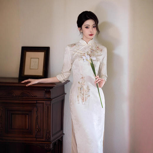 时尚改良新中式针织提花旗袍2025秋冬新款女士显瘦连衣裙 商品图4