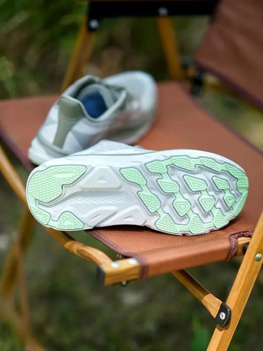 飞织透气网面 轻缓震泡棉大底 男女款运动跑鞋！ 商品图6