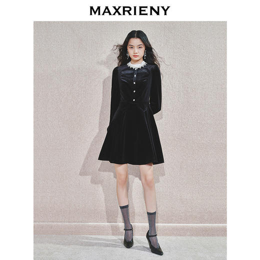 MAXRIENY法式复古感收腰丝绒连衣裙24冬赫本风小黑裙约会宴会礼裙(货号:MS85DR769) 商品图1