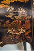 独角鹿西洋古董20世纪下半叶法国出品东方风格大理石台面嵌卷叶纹铜鎏金精雕装饰山水楼阁主题黑漆地款彩边柜 商品缩略图4