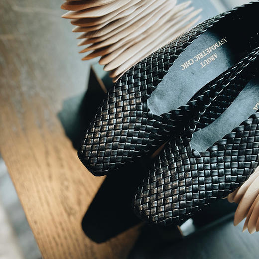 BIUCILI  原创设计方头编织松弛度假感平底单鞋 商品图3